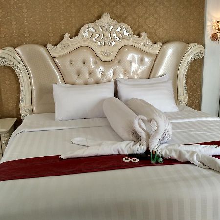 Grand Indobaru Hotel Selatpanjang Экстерьер фото