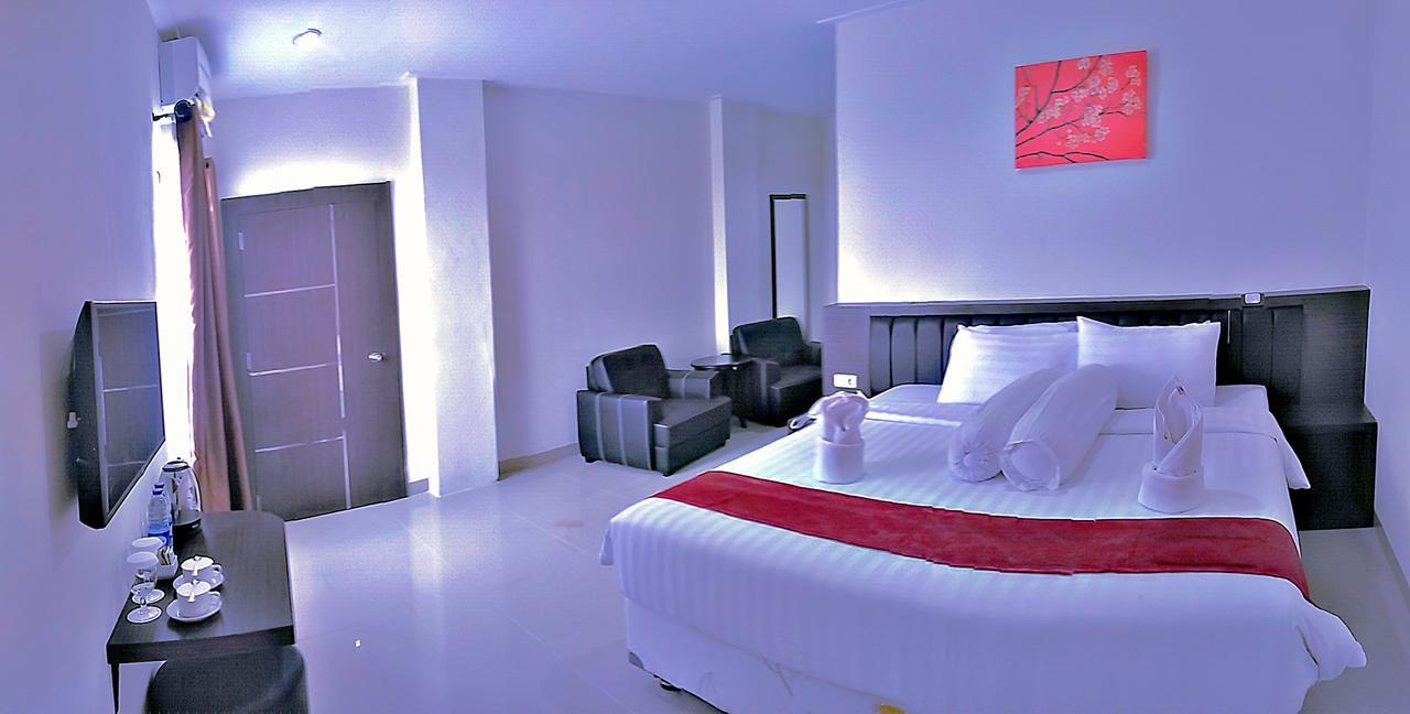Grand Indobaru Hotel Selatpanjang Экстерьер фото
