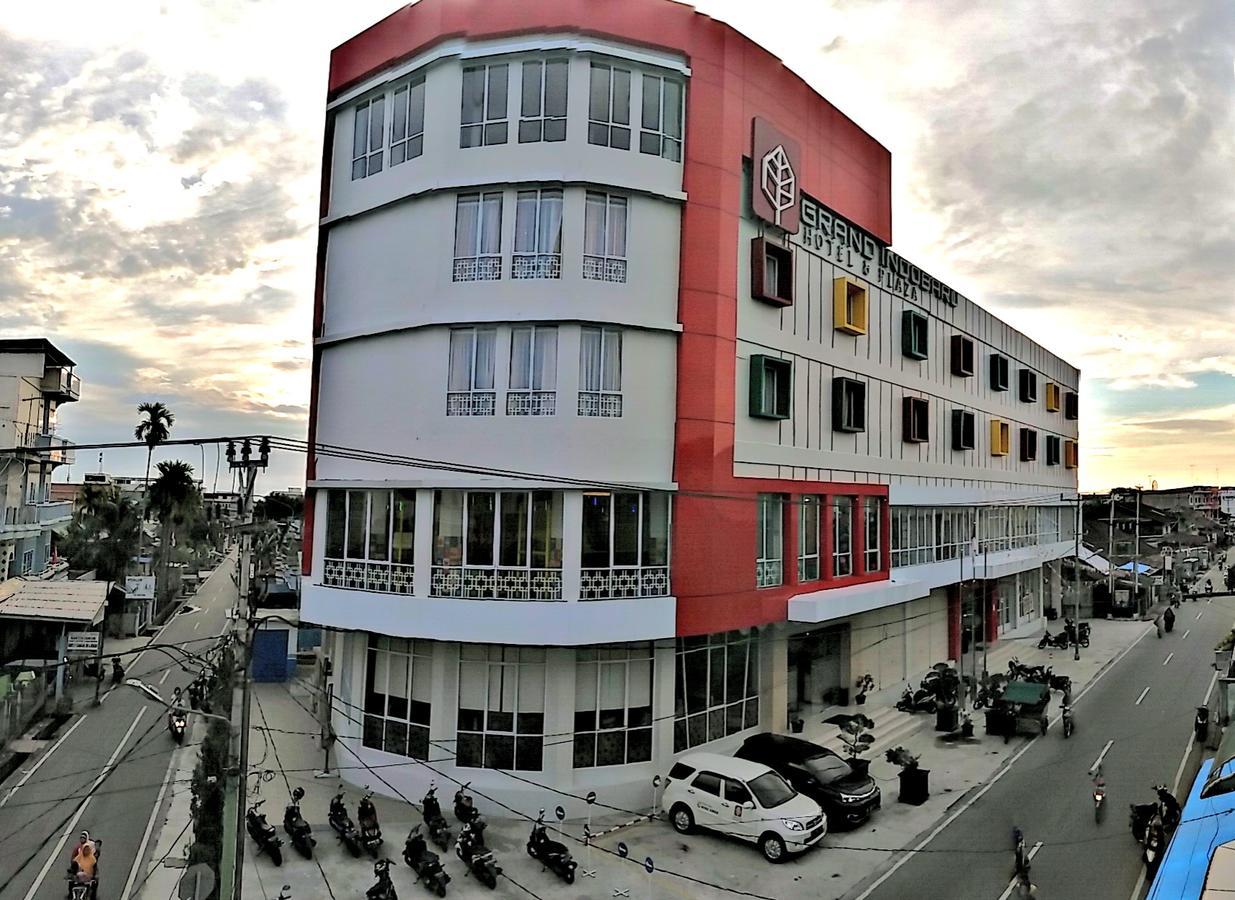 Grand Indobaru Hotel Selatpanjang Экстерьер фото