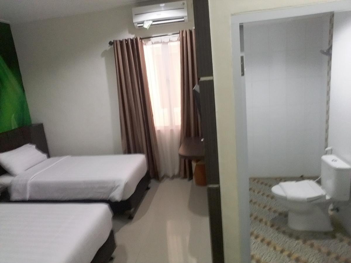 Grand Indobaru Hotel Selatpanjang Экстерьер фото