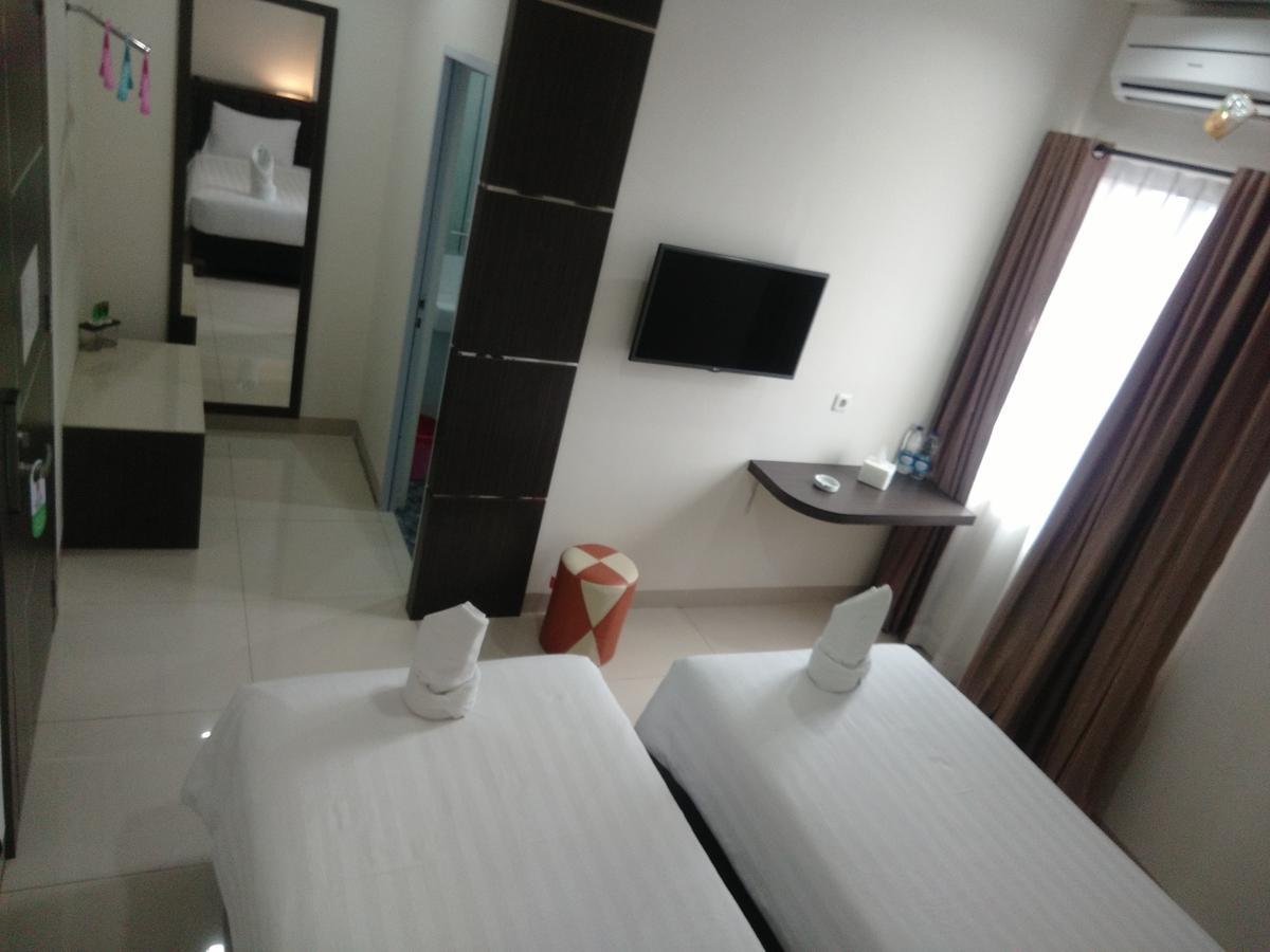 Grand Indobaru Hotel Selatpanjang Экстерьер фото
