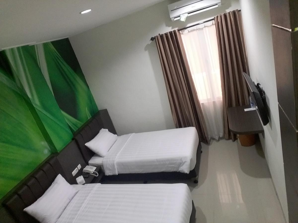 Grand Indobaru Hotel Selatpanjang Экстерьер фото
